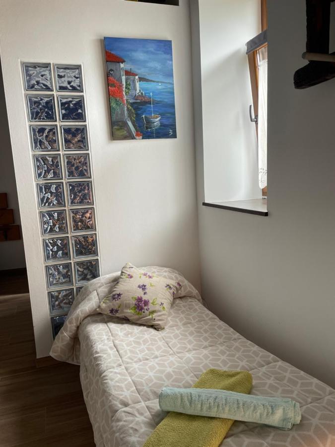 Estudio Pajar Rural Con Bonito Jardin - Los Gayoles Rural Кастрополь Экстерьер фото